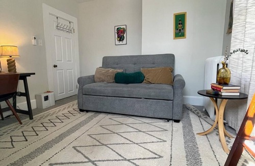Washington House | Entire House: Free Parking, Walk from Metro - Eco-friendly in Washington, DC!