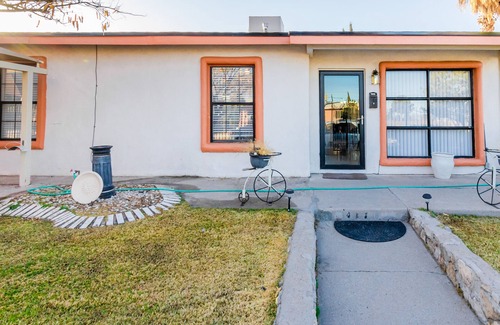 El Paso House | Entire House Near Paisano UMC/SIERRA PROVIDENCE
