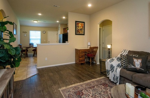 Highfill House | Entire House to yourself: 3BED 2B Home away from Home!