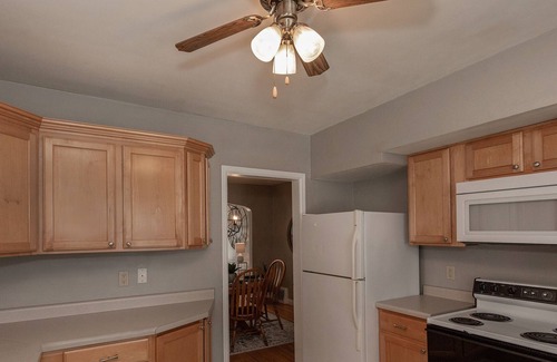Moline House | Entire house to yourself, laundry, fenced yard, and 2 car garage!