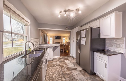 Richfield House | Entire House:Updated Urban Haven