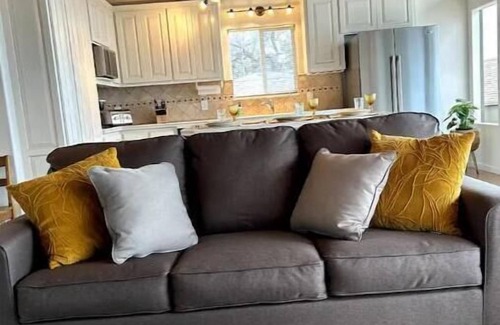 Clear Lake House | Entire Lake Front home on Beautiful Clearlake with Private Dock! See Pics!