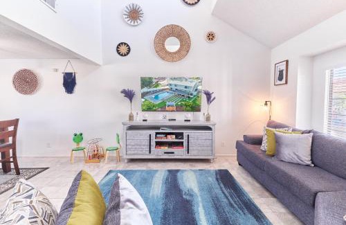 Hemet House | Entire Mountain Oasis Home