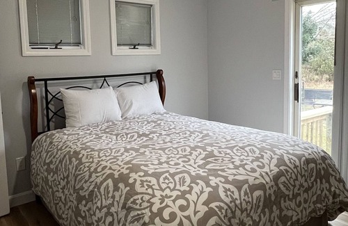 Somersworth House | Entire one-bedroom guest suite - Somersworth