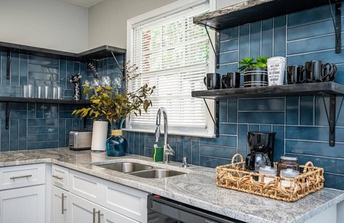 Norcross House | ENTIRE PLACE COZY QUIET 2b2b TOWNHOUSE