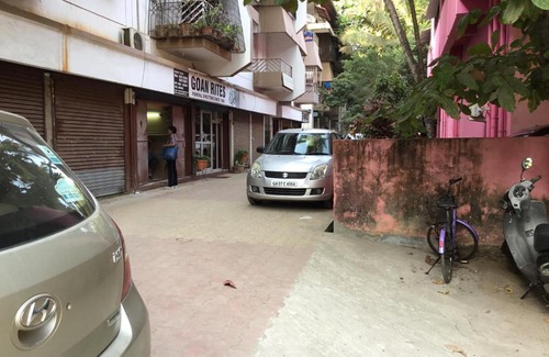 Panaji Apartment | Entire place for the family of 6 on ground floor at Miramar