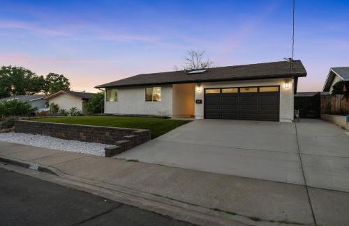 El Cajon House | Entire Private 4BR-2Bth, Hot Tub, King Bed, Garage, Gated Backyard, Available Now