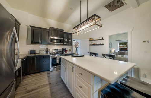 Iron Horse Historic District House | Entire Property/House & Casita/Downtown/4BR