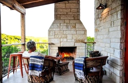 Dripping Springs House | Entire Property Rental for Large Groups Sleeping 40+ Guests with Pool and Fire Pit in Texas Hill Country near Austin, Texas