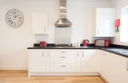 Ashbourne House | Entire property with 4 bedrooms in the Peak District - Lysander House