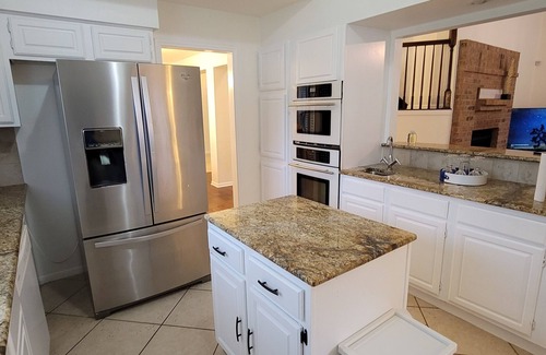 Saxony House | Entire Residential House-Easy Access to Everything