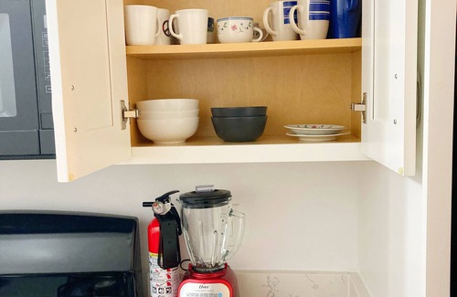 Southeast House | Entire Suite Free Off Street Parking