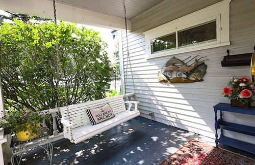 Lake City House | Entire Victorian House, Large Yard, Fire Pit, Walk to Lake, Patio, Yard Games