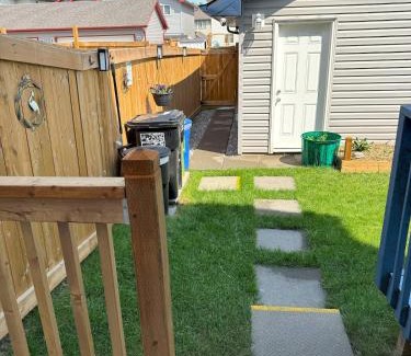 Southeast Edmonton Apartment | Entire Walkout Basement Suite 2 BDRM King & Queen Patio Prvt Entrance