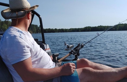 Frontenac Cottage | Entire Waterfront Cottage on Hambly Lake