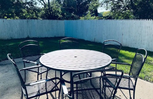 Reynolds Corners House | Entire West Toledo Home near Everything