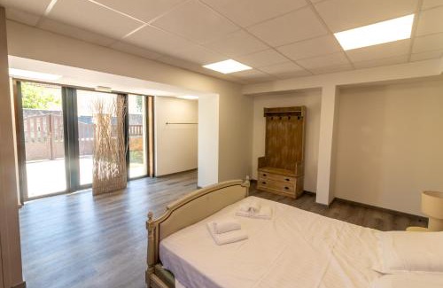 Sarlat-la-Caneda Apartment | Entre 2 Jardin Drap compris et Barbecue