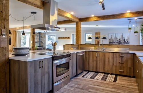 St-Adolphe-d'Howard Ski Chalet | Entre Monts et Lac - lac - Lake front & Volleyball
