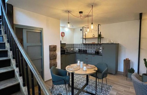 Saumur House | Entre Nous Le Maréchal