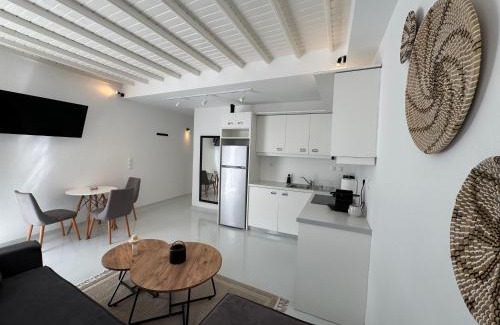 Mykonos Apartment | Entropia Myconian Apartment
