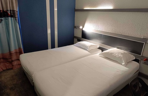 Trappes Hotel | Enzo Trappes by Kyriad Direct