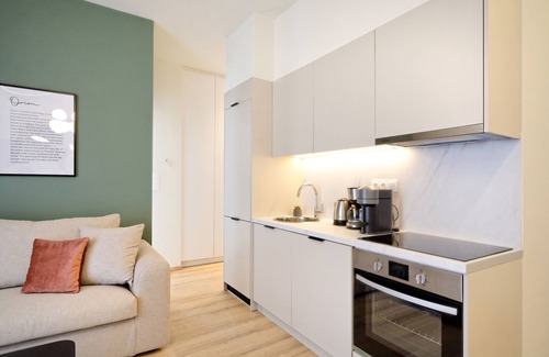 Petralona Apartment | Eos Residence