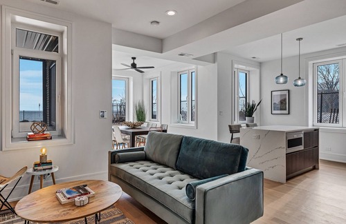 Chicago Apartment | Epic Lake Views Await You - You Will WANT to Wake up Early for the Sunrise by AllSet Turnover