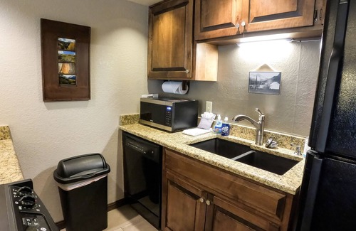 Purgatory Condo | Epic Mountain Views! 2 Miles North of Purgatory! Heated Pool !