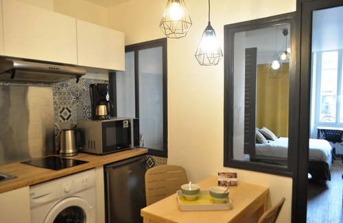Aix-les-Bains City Center Apartment | Epicurieux 2 Comfort Apartment