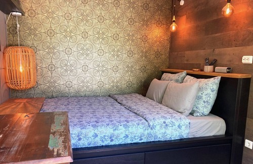 Vallee de lErnz Cabin | Eppeltree Hideaway Cabin, Comfy & Romantic Stay for Couples in Nature