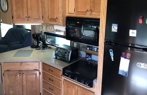 Grey Highlands House | Epping in Beaver Valley. Private Campsite with RV for a little bit of Glamping