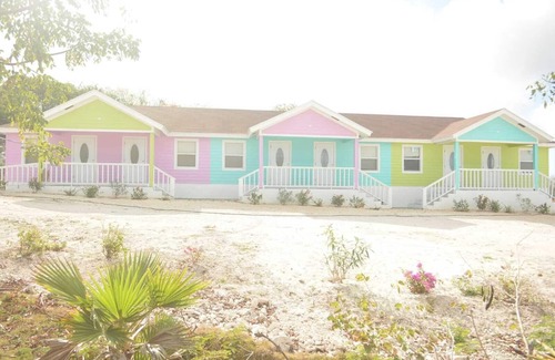 Rolleville Villa | EPR- Swimming Pigs Resort Seagrape 6