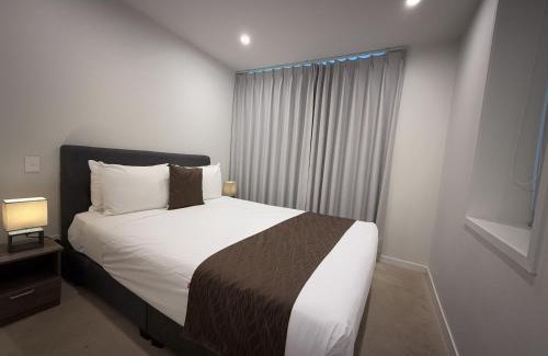 Epsom Apartment | Epsom Elegance Luxurious 2-Bedroom Haven