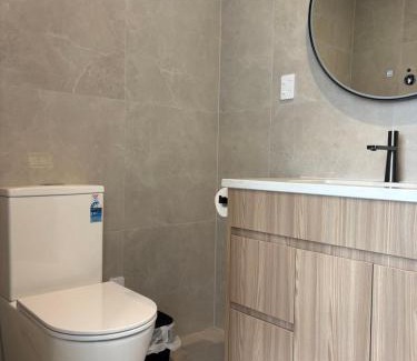 Epsom House | Epsom Tidy House Unit 6
