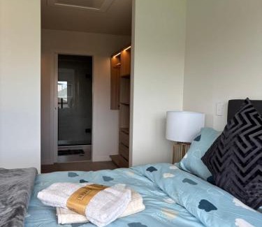 Epsom House | Epsom Tidy House Unit 6