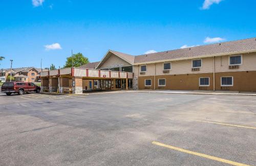 Rockford Hotel | Equality Inn