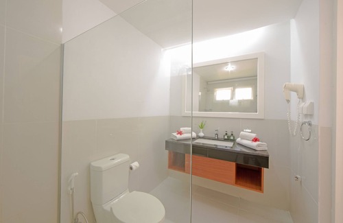 Gan Island Hotel | Equator Village