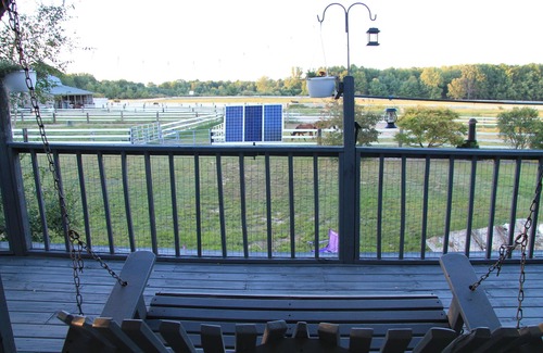 Holton House | Equine Kuntry Kabin - Perfect 2-bedroom house with AC in charming Holton.