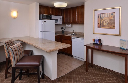 Plainfield Condo | Equipped Suite Near the Airport! Fitness Center + Free Breakfast