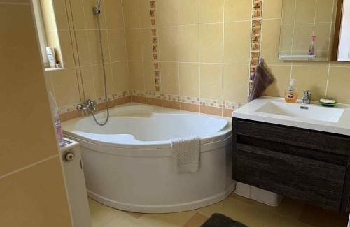 Egerszalok Apartment | Erdősor apartman