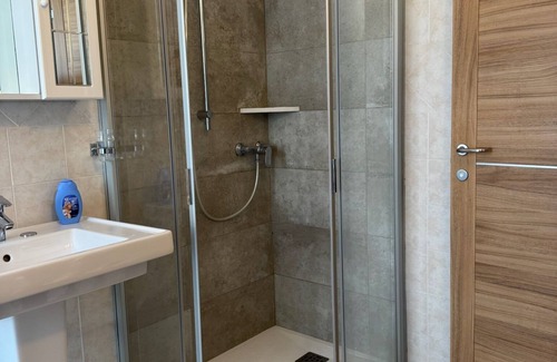 Cuneo Bed & Breakfast | Eremes Rooms & Apartments