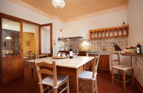 Badia Coltibuono Apartment | Eremo Granaio In Gaiole in Chianti, Tuscany