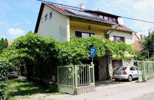 Szentendrei House | Erika Vendégház