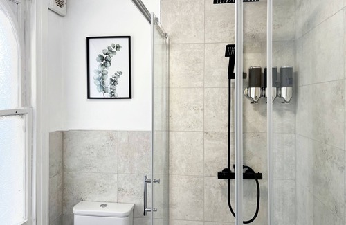 Waddon Apartment | Erin Court Mansion -Suite 10