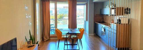 Cluj County Apartment | Eriss Studio Suite - OZone building apartment
