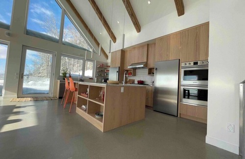 Baie-St-Paul House | Ermitage St-Laurent 173 – Luxury Bayview Retreat