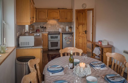 Clifden House | Errislannan Stone Cottage offers plenty of space and fabulous views.
