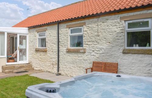 North Bitchburn House | Ervine Cottage