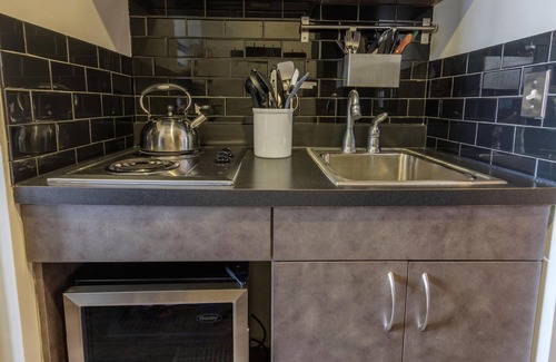 Snowshoe Condo | ES 224 - Inviting, bike-in/out Village studio perfect for your summer getaway!