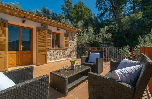 Fornalutx Ski Chalet | Es Coll den Pastor